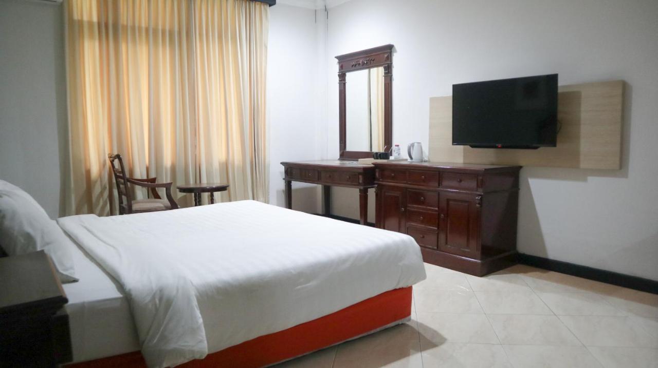 Hotel Sofia Juanda Surabaya Sidoarjo Exterior foto