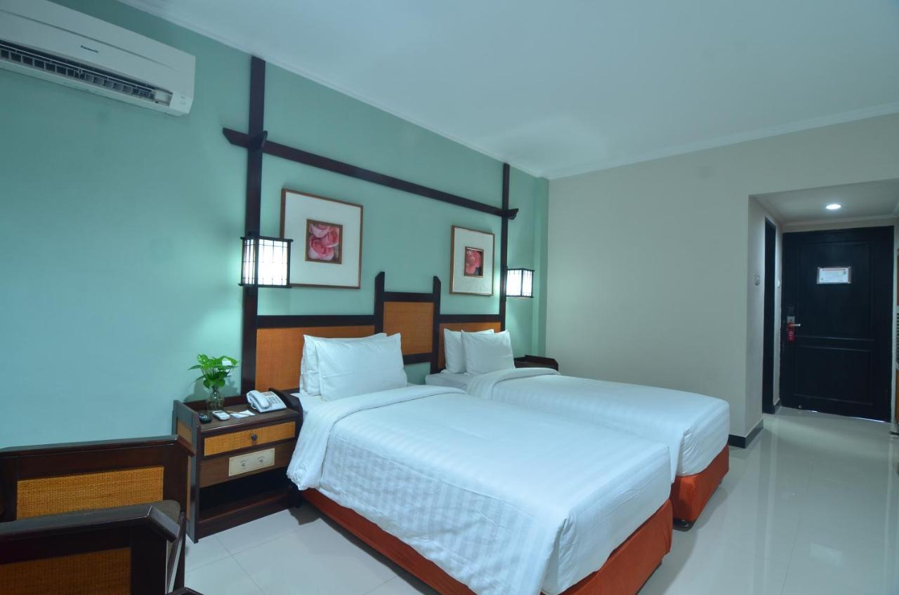 Hotel Sofia Juanda Surabaya Sidoarjo Exterior foto