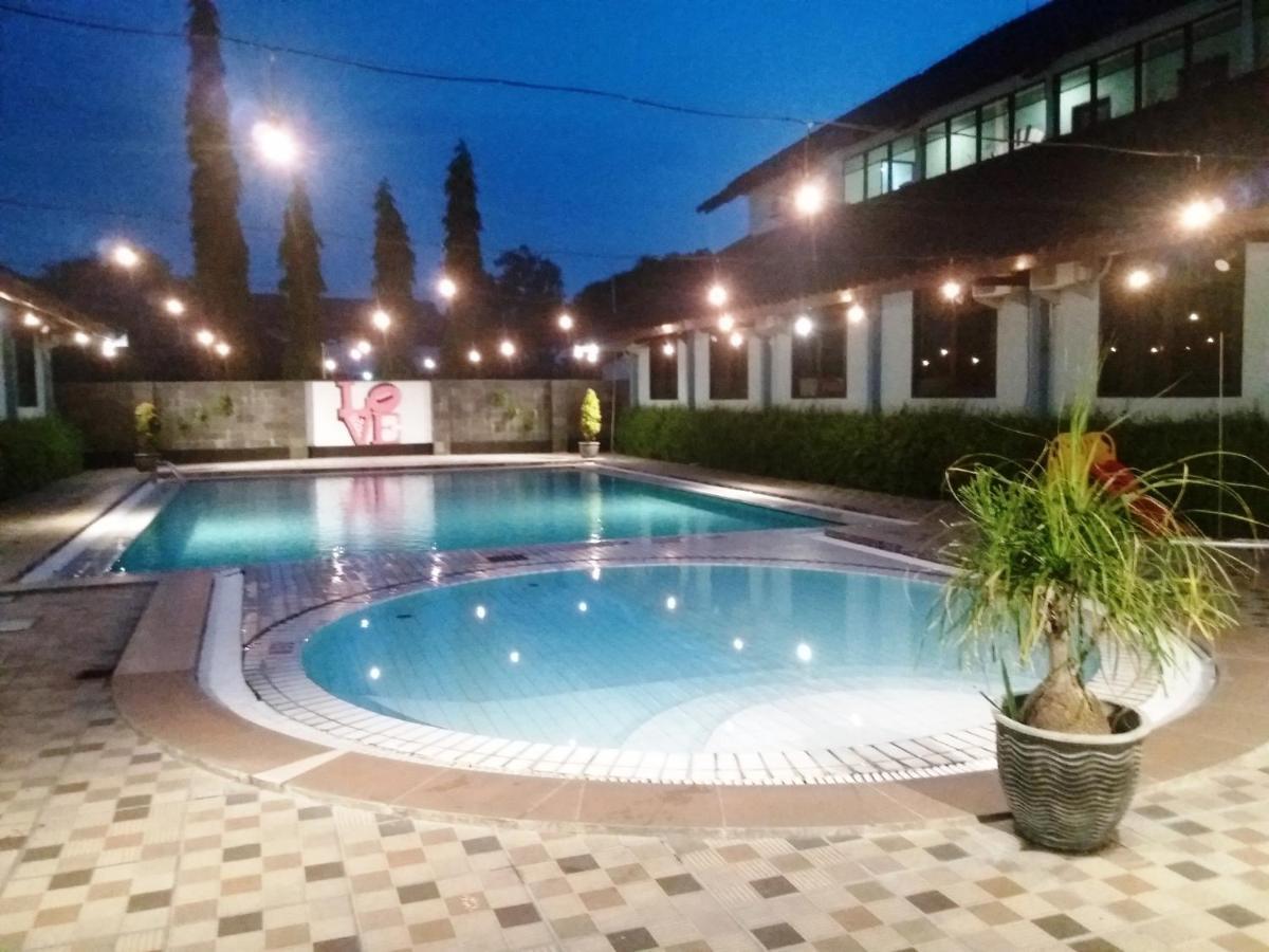 Hotel Sofia Juanda Surabaya Sidoarjo Exterior foto